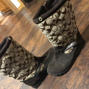 Coach boots size 6